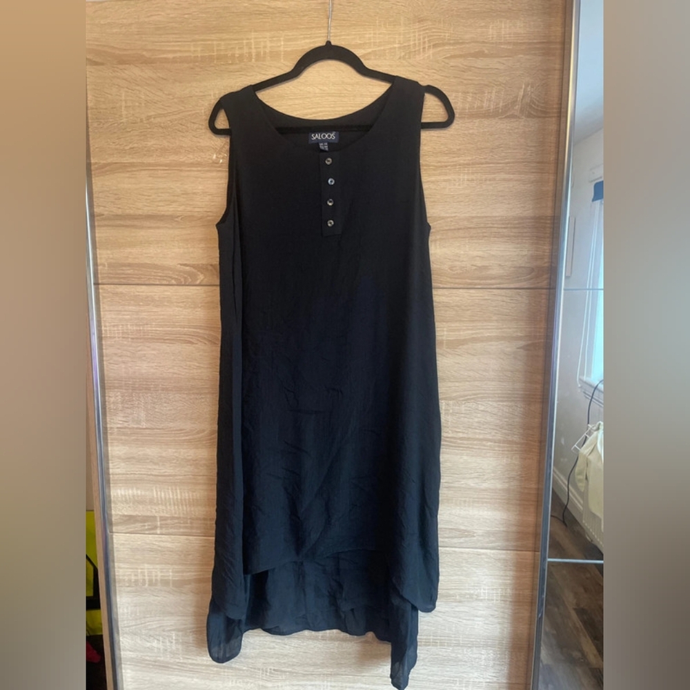 Black Sleeveless Dress